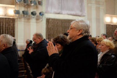 Василь Шкляр з чернівчанами на патріотичному вечорі вшанував героїв битви під Крутами (ФОТО)