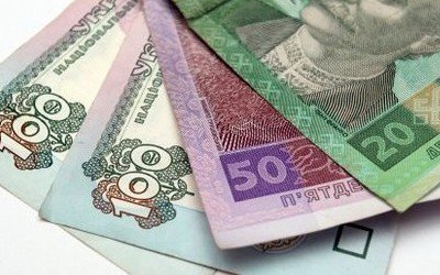 НБУ знову знизив офіційний курс долара