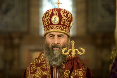 Митрополит Онуфрій поїхав до Москви вітати патріарха Кирила