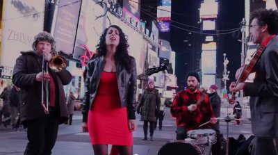 У центрі Нью-Йорка музиканти заспівали "Червону руту" (ВІДЕО)