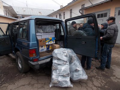 Чернівецькі підприємці купили машину в АТО (ФОТО)