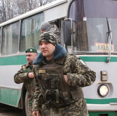 На Буковину з зони АТО повернулися 30 військовослужбовців (ФОТО)