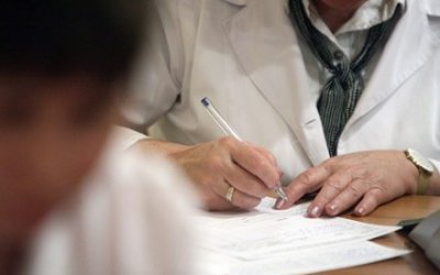В Чернівецькій ОДА заперечують вимагання лікарями у хворих довідки з військкоматів