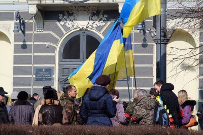 Чернівці прощаються із загиблим на Сході Олексієм Буравчиковим (ФОТО)