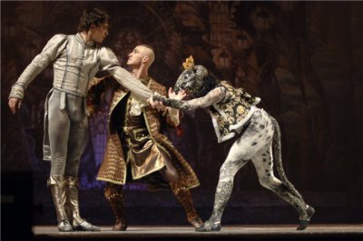 Чернівці сьогодні побачать «Лускунчика» у постановці відомого балетмейстера Раду Поклітару