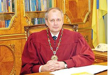 Верховний суд дав дозвіл на арешт трьох суддів Верховний суд дав дозвіл на арешт трьох суддів