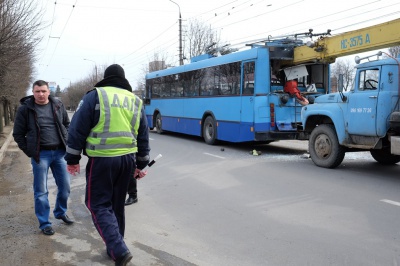 Загиблий пасажир тролейбуса сів у нього за десять метрів від ДТП