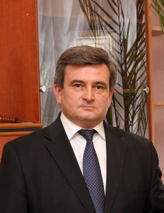 Ректор медуніверситету в Чернівцях теж показав свої доходи Ректор медуніверситету в Чернівцях теж показав свої доходи