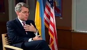 Посол США: Обама ще не ухвалив остаточного рішення щодо зброї для України