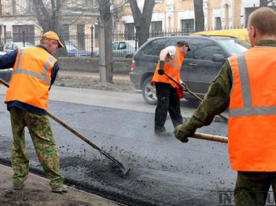 У Чернівцях цього року заасфальтують дві гравійні дороги за два мільйони гривень