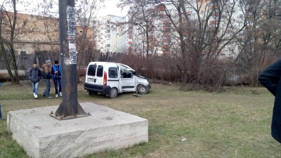 В районі Кварцу - ще одне ДТП. Одна людина в реанімації