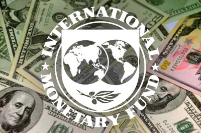Перші гроші від МВФ вже надходять в Україну