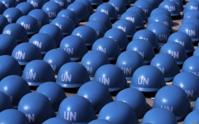 Порошенко вніс у Раду проект запрошення миротворців ООН