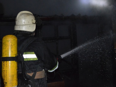 Пожежники у Чернівцях врятували з вогню жінку