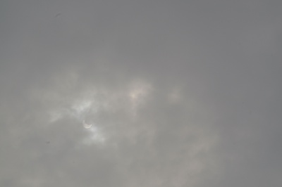 У Чернівцях хмари не завадили побачити сонячне затемнення (ФОТО, оновлено)