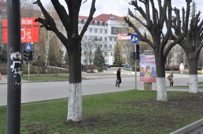 Світлофор, через який збили жінку в Чернівцях, знову не працює (ФОТО)