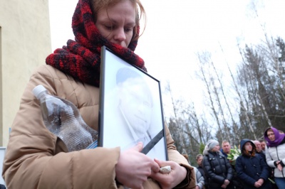 Чернівчани попрощалися зі спортивним коментатором Сергієм Панасюком (ФОТО)