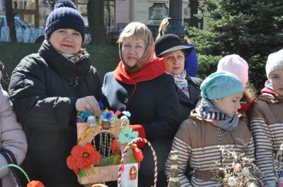 У Чернівцях продавали великодні вироби, щоб допомогти солдатам (ФОТО)