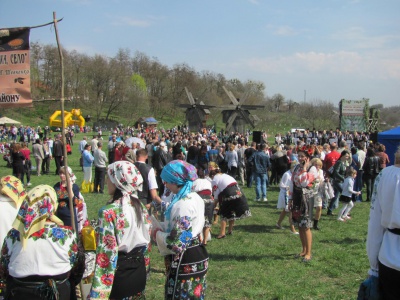 У Чернівцях влаштували фестиваль великодніх забав (ФОТО)