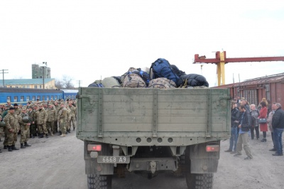 В зону АТО з Чернівців відправились буковинські десантники (ФОТО)