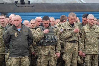 В зону АТО з Чернівців відправились буковинські десантники (ФОТО)