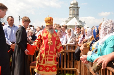 Митрополит Онуфрій провів літургію у монастирі на Буковині (ФОТО)
