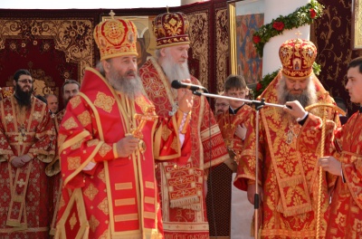 Митрополит Онуфрій провів літургію у монастирі на Буковині (ФОТО)