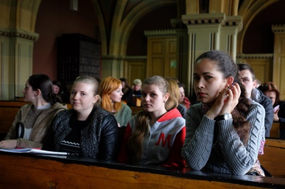 У Чернівцях читачі найбільше запитували Жадана про війну, в останню чергу - про любов (ФОТО)