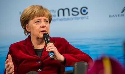 Меркель пояснила навіщо їде у Москву