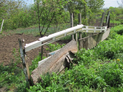 Гравітонівські хащі у Чернівцях (ФОТО)