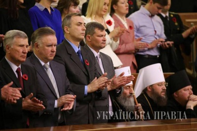 УПЦ МП пояснює поведінку митрополита Онуфрія у парламенті