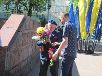 9 травня у Чернівцях: ветерани згадують війну (ФОТО)