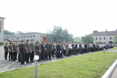 Школярі в Чернівцях змагаються у військово-патріотичній грі «Захисник» (ФОТО)