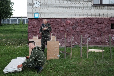 Школярі в Чернівцях змагаються у військово-патріотичній грі «Захисник» (ФОТО)