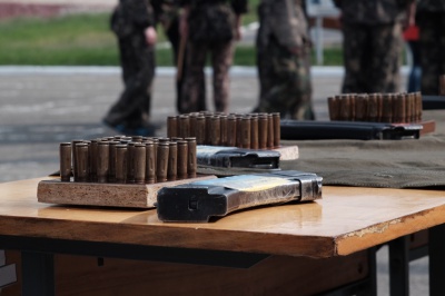 Школярі в Чернівцях змагаються у військово-патріотичній грі «Захисник» (ФОТО)