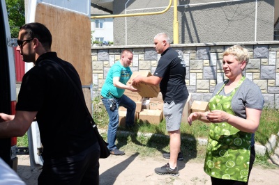 Заставнівці уже вдесяте приготували домашні страви для бійців (ФОТО)