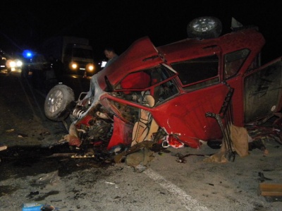 В аварії на трасі "Житомир-Чернівці" загинули троє людей (ФОТО)