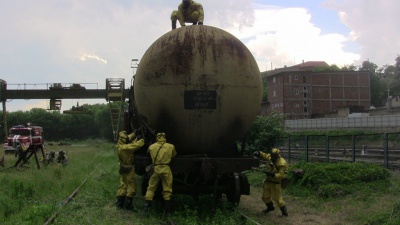 У Чернівцях тренувалися гасити пожежу на залізниці (ФОТО)