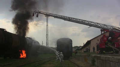 У Чернівцях тренувалися гасити пожежу на залізниці (ФОТО)