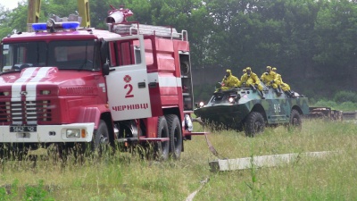 У Чернівцях тренувалися гасити пожежу на залізниці (ФОТО)