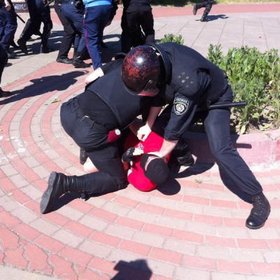 У Києві на "Марші рівності" радикали поранили міліціонера. Є затримані