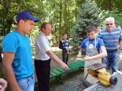 У Чернівцях діти вчились влаштовуватись на роботу (ФОТО)