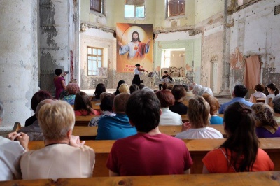 На концерті у костелі "Серце Ісуса" збирали кошти на відновлення храму (ФОТО)