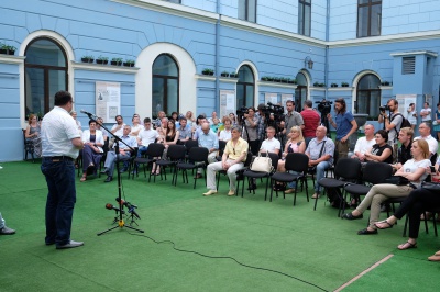 Громадськість і мер Каспрук обговорили владу і проблеми міста (ФОТО)