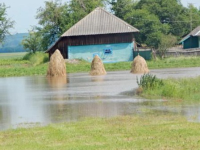 На Вижниччині дощі підтопили 30 господарств