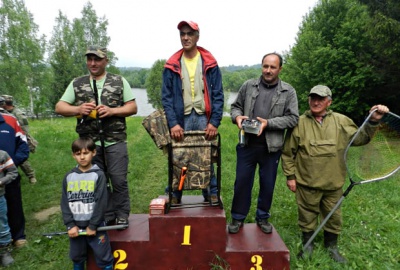 Півсотні буковинських рибалок змагались хто більше наловить риби