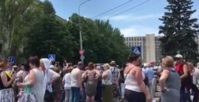 У Донецьку мітингували проти війни (відео)