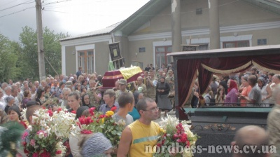 Сокирянщина попрощалася із загиблим в АТО земляком (ФОТО)