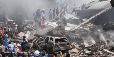 В Індонезії на готель впав військовий літак. 38 осіб загинули