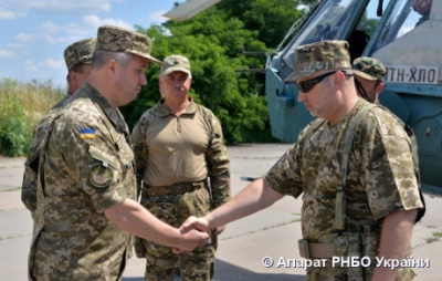 Турчинов каже, що будівництво оборонних рубежів на завершальному етапі